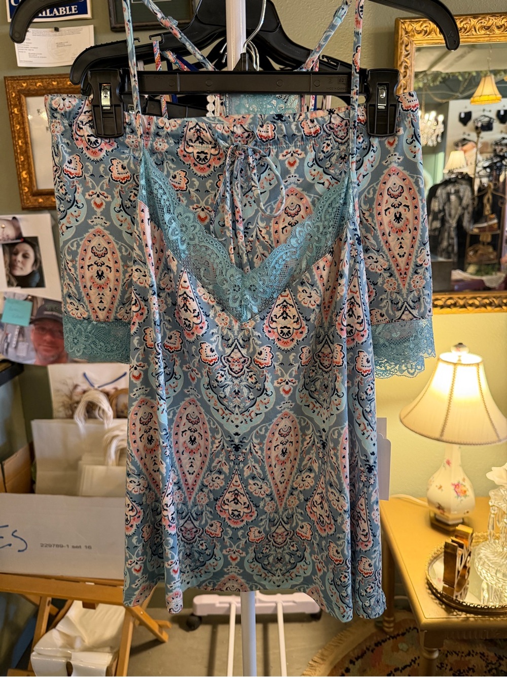 In bloom by Jonquil Paisley Lace-trimmed Poly span tap set pajama set